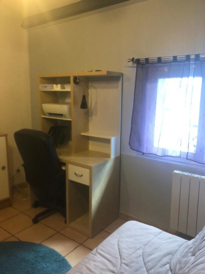 25 Fm 2 D Apartment Coursan Luaran gambar